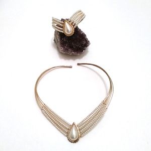 VTG Faux Pearl collar choker and bracelet set